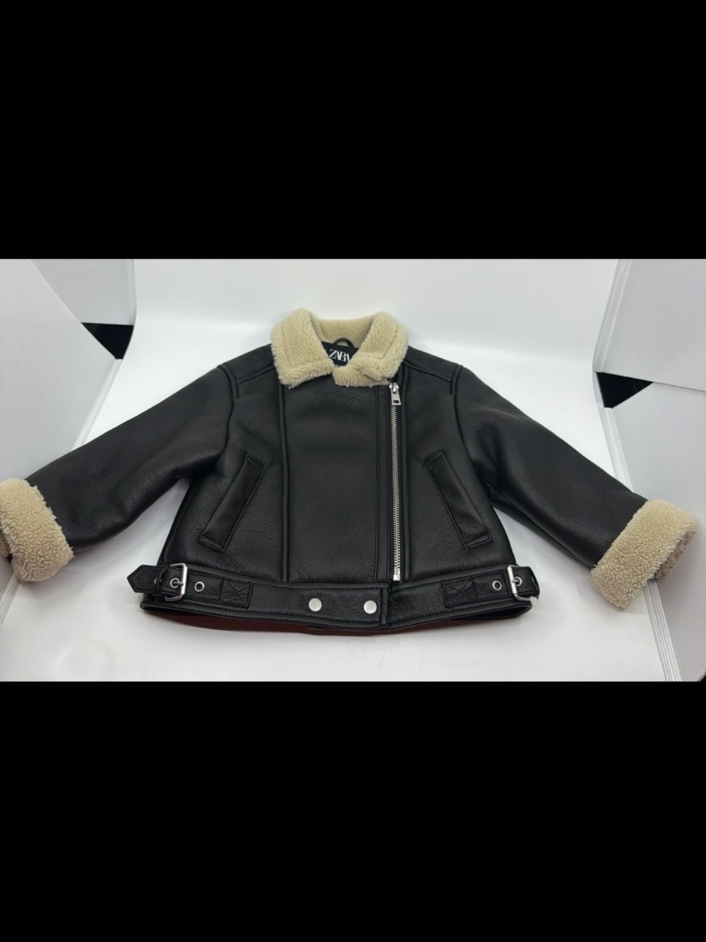 Zara Black Faux Leather
Shearling Lined Bomber Jacket
Sz 2